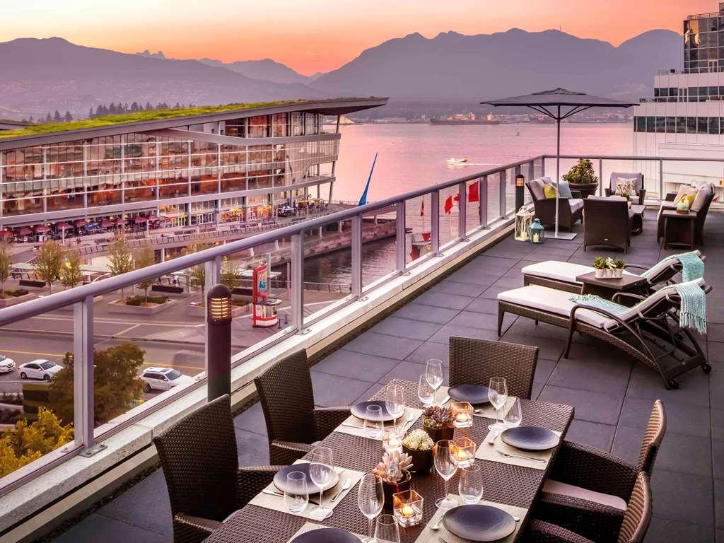 Fairmont Waterfront Otel Vancouver Oda fotoğraf