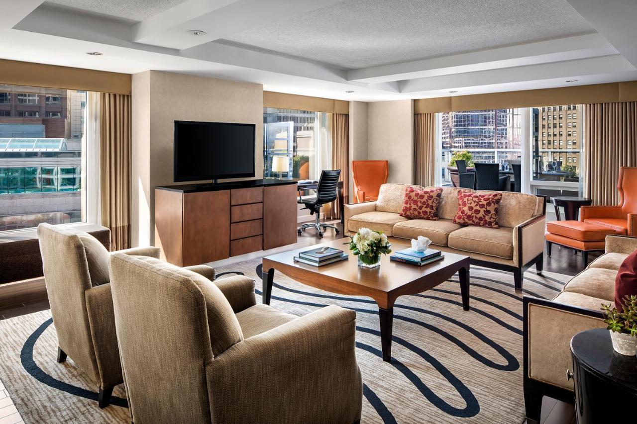 Fairmont Waterfront Otel Vancouver Dış mekan fotoğraf A suite at the Mandarin Oriental, New York