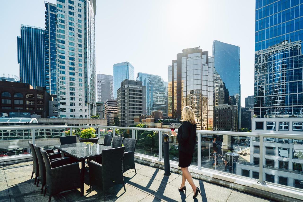 Fairmont Waterfront Otel Vancouver Dış mekan fotoğraf View from the rooftop