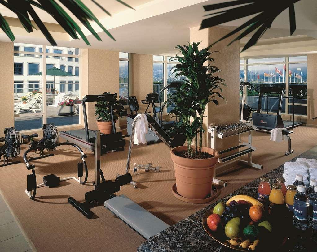 Fairmont Waterfront Otel Vancouver Konforlar fotoğraf The gym at the Four Seasons Hotel, Dubai